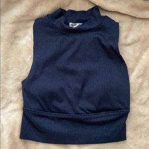 Turtle neck active crop top